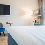 Blooming Hotel 4*