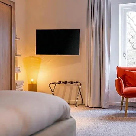 Blooming Hotel