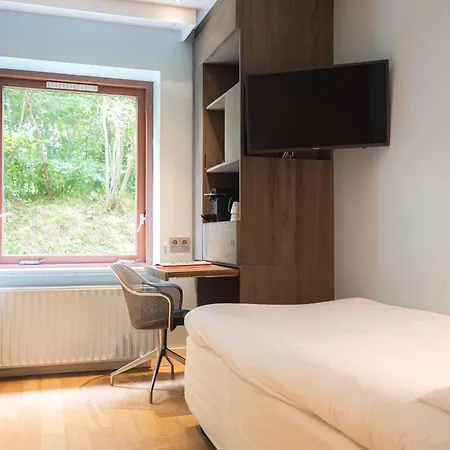 Blooming Hotel 4*