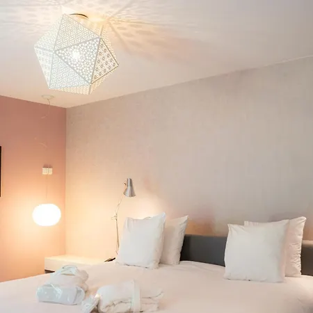 Blooming Hotel 4*