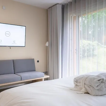 Blooming Hotel 4*