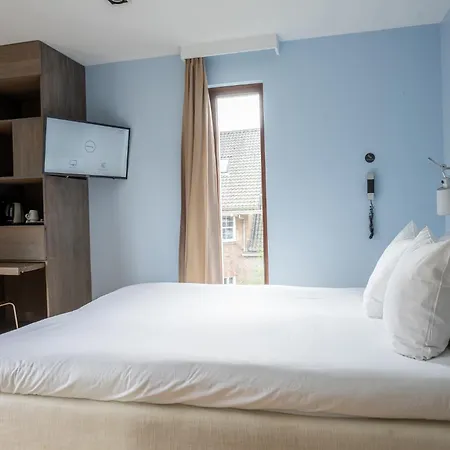 Blooming Hotel 4*