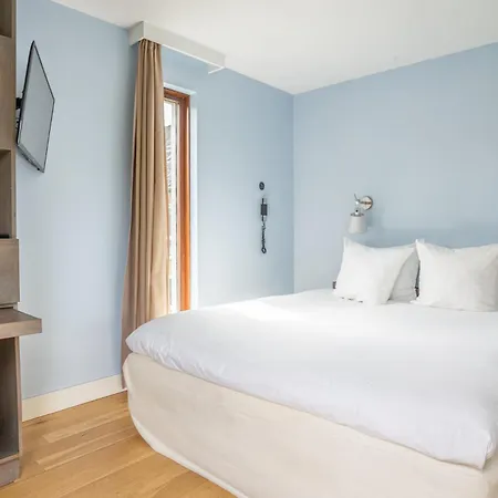 Hotel Blooming 4*